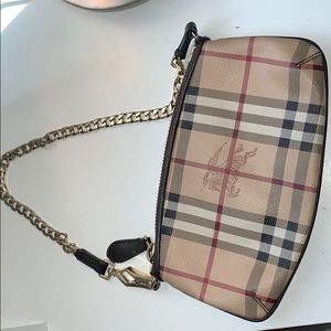 2013 Burberry wristlet